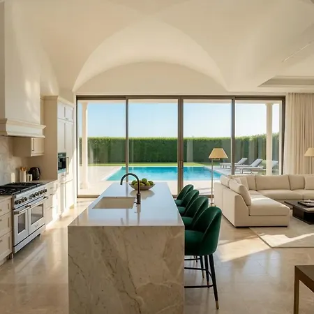Villa Mykonos Lux *